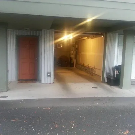 Vibrant Living In Harmony, Unit C Villa Seattle Exterior photo